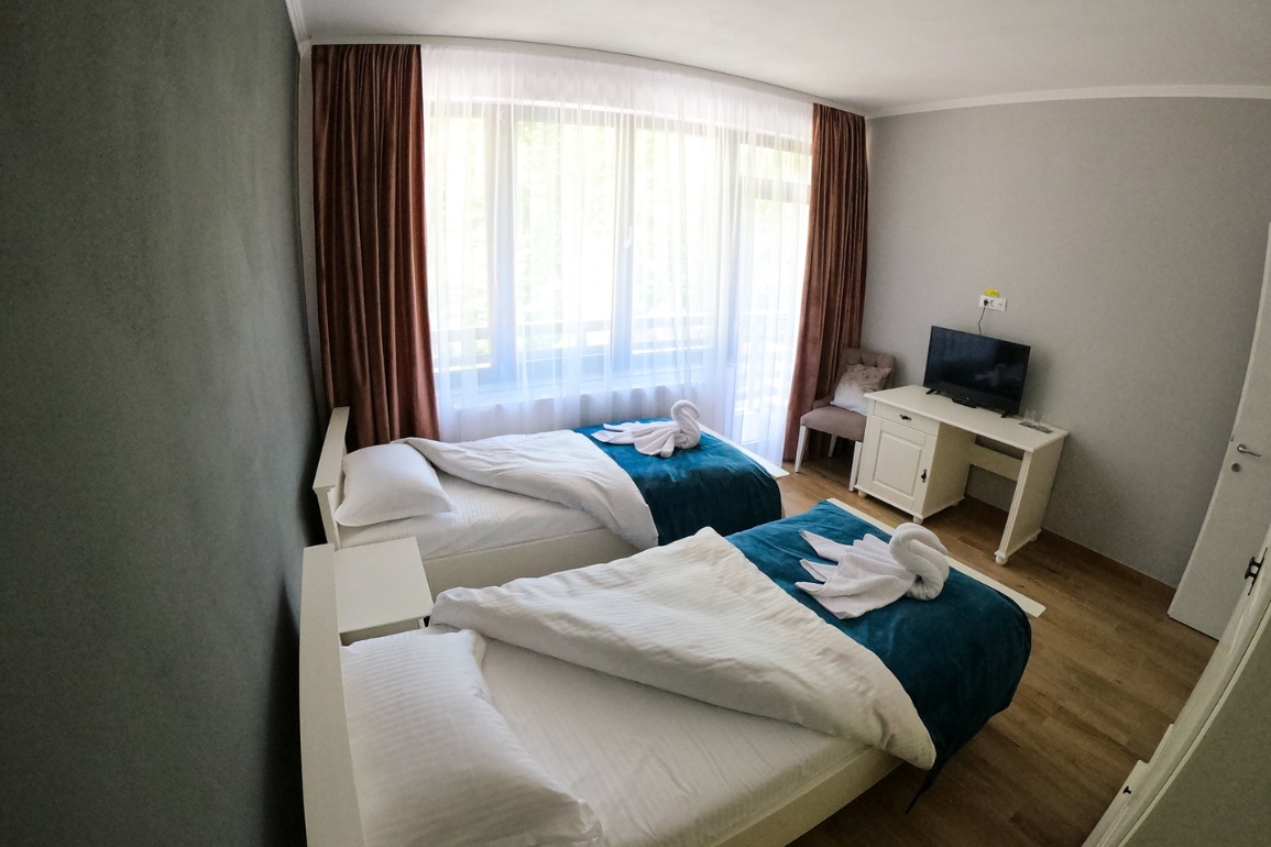 Camere Twin Baile Puturoasa (3)